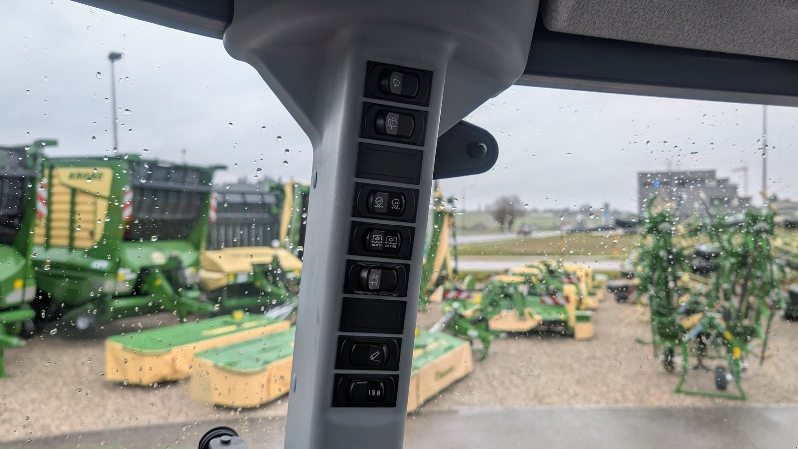 Traktor of the type Steyr 4100 PLUS, Neumaschine in Schlitters (Picture 15)