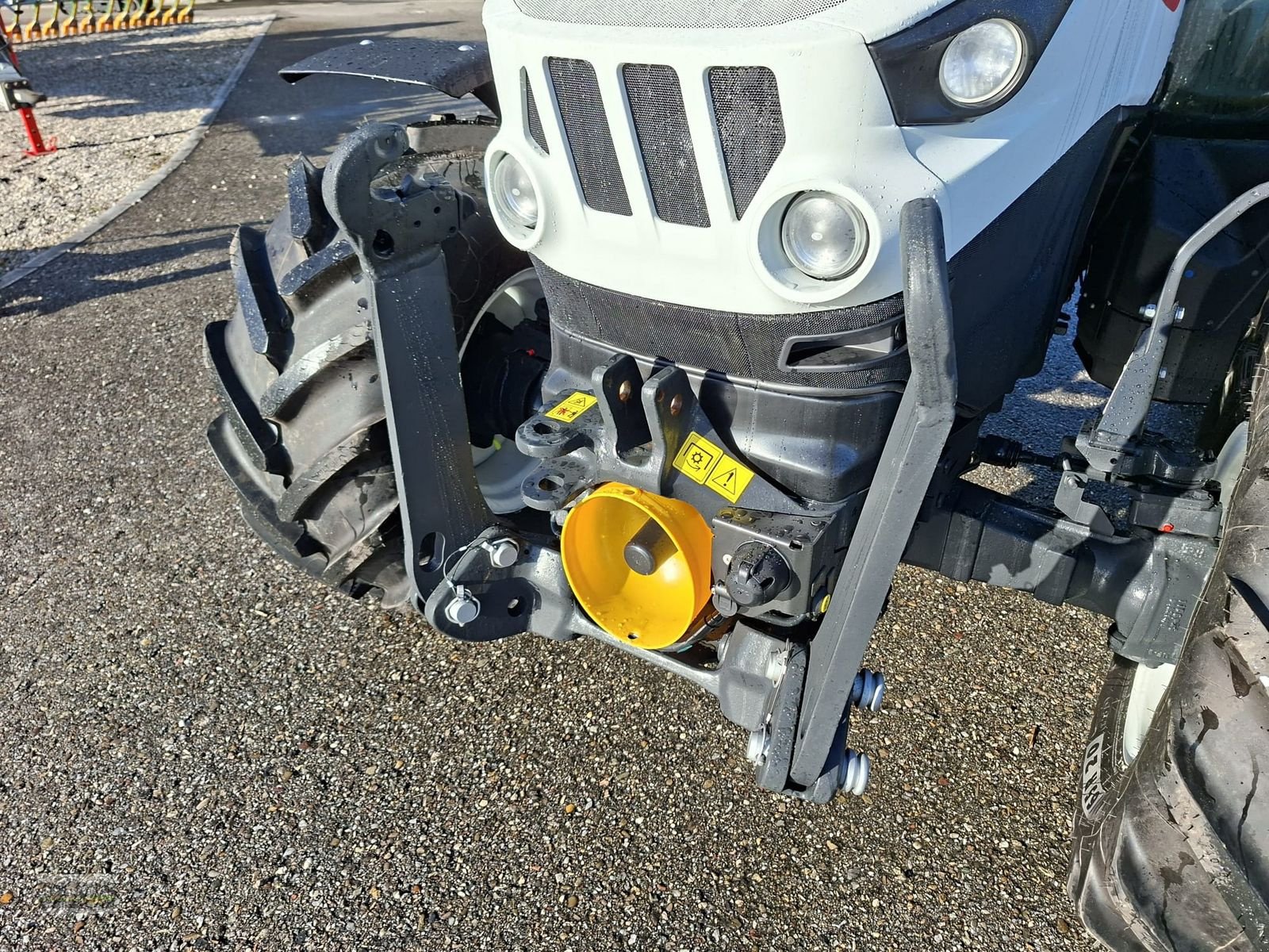 Traktor des Typs Steyr 4100 PLUS, Neumaschine in Gampern (Bild 16)