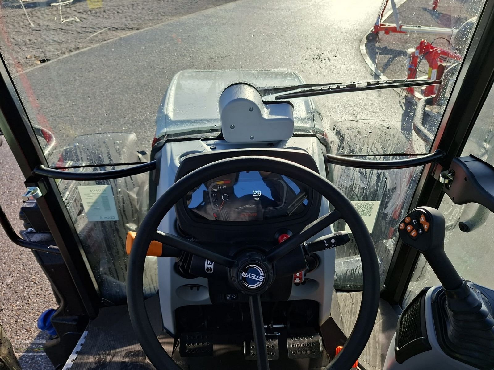 Traktor des Typs Steyr 4100 PLUS, Neumaschine in Gampern (Bild 22)