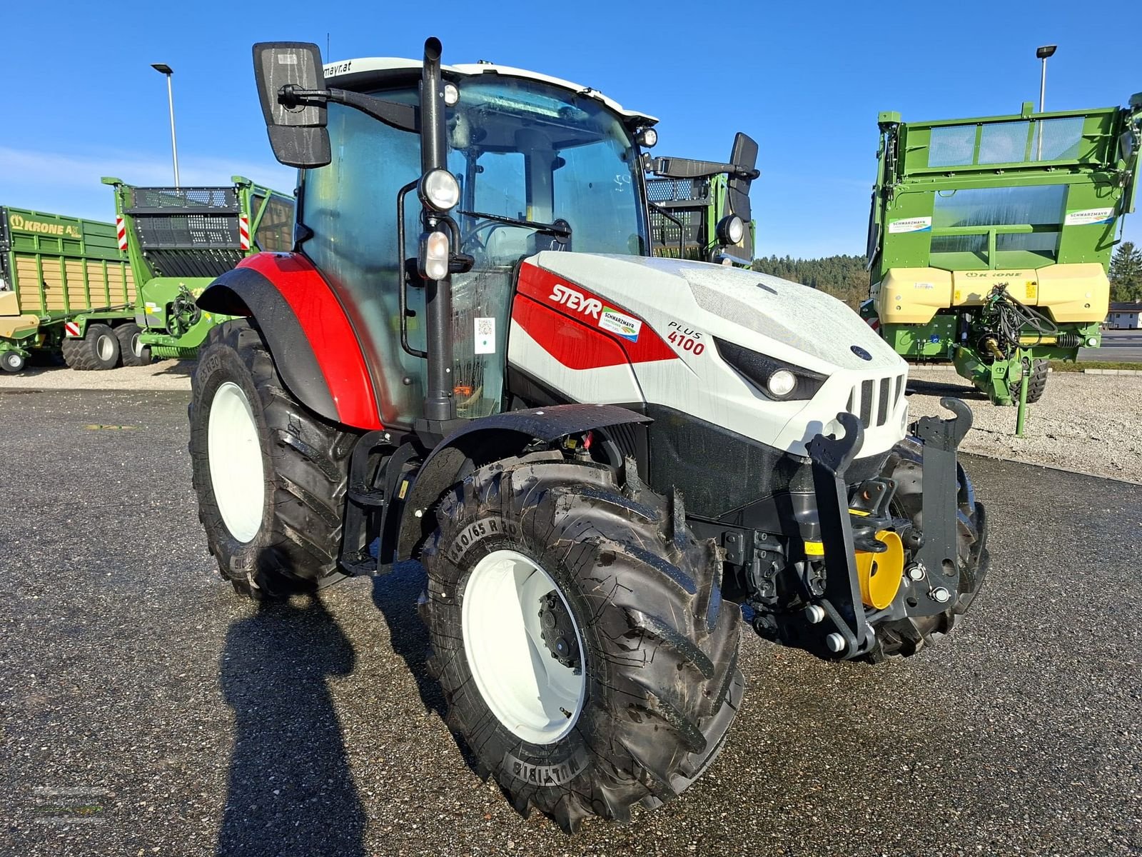 Traktor des Typs Steyr 4100 PLUS, Neumaschine in Gampern (Bild 5)