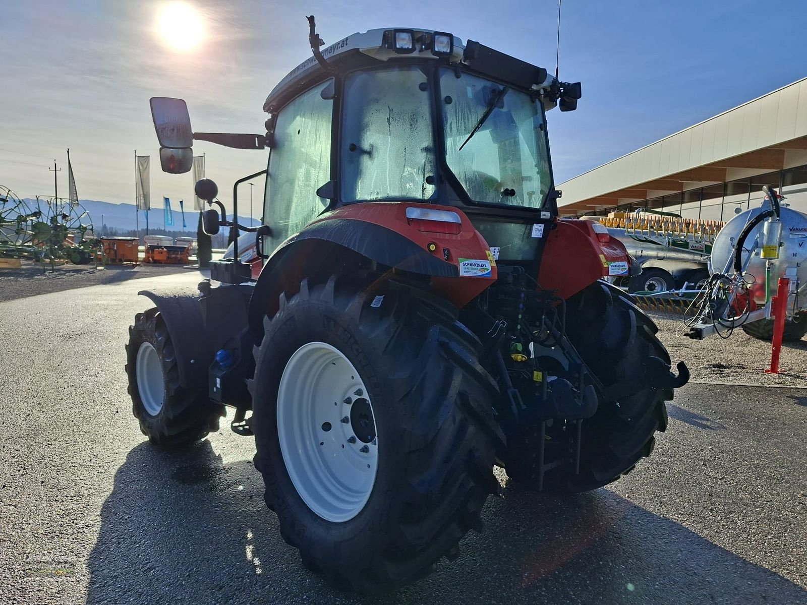 Traktor des Typs Steyr 4100 PLUS, Neumaschine in Gampern (Bild 10)