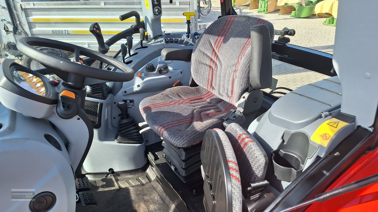 Traktor des Typs Steyr 4100 PLUS, Mietmaschine in Gampern (Bild 12)