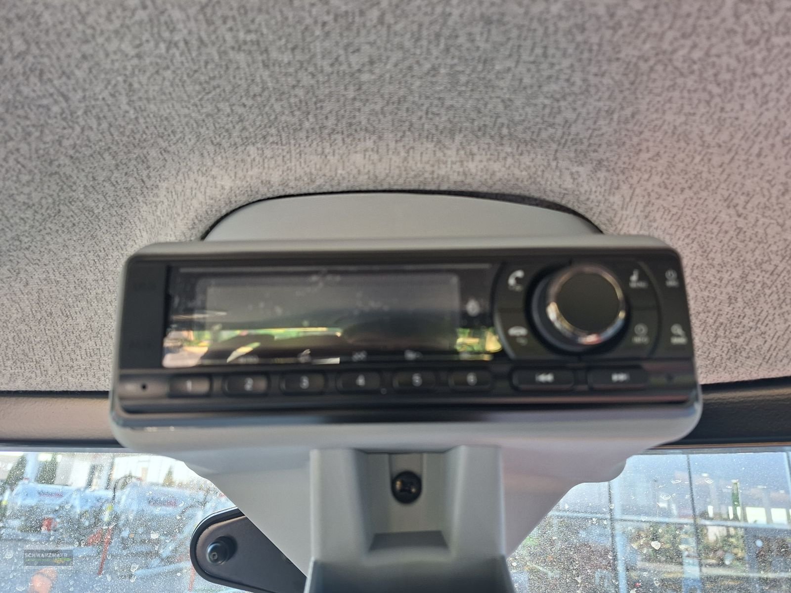 Traktor of the type Steyr 4100 PLUS, Neumaschine in Gampern (Picture 21)