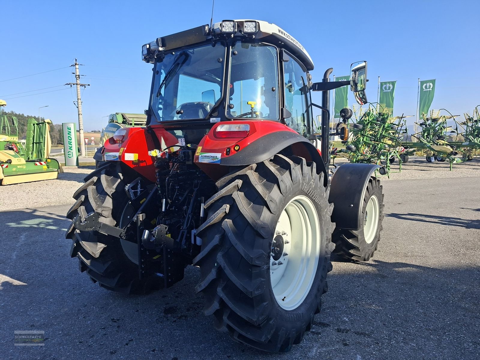 Traktor of the type Steyr 4100 PLUS, Neumaschine in Gampern (Picture 8)