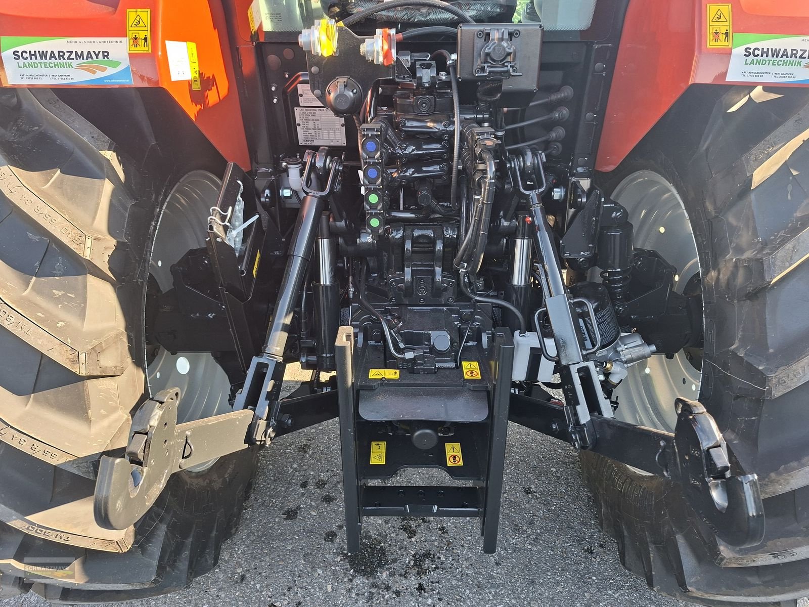 Traktor of the type Steyr 4100 PLUS, Neumaschine in Gampern (Picture 11)