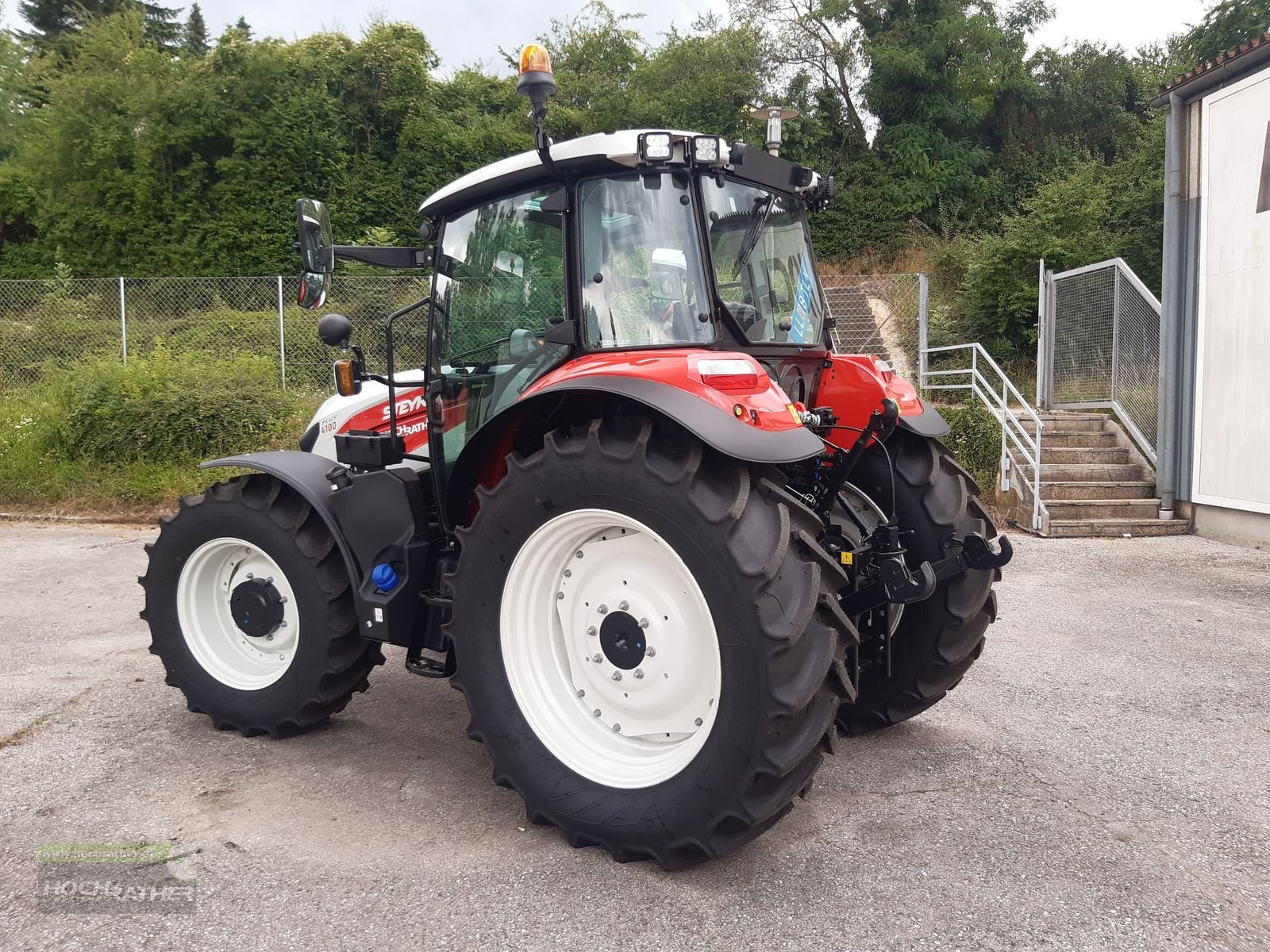 Traktor of the type Steyr 4100 PLUS, Neumaschine in Kronstorf (Picture 9)