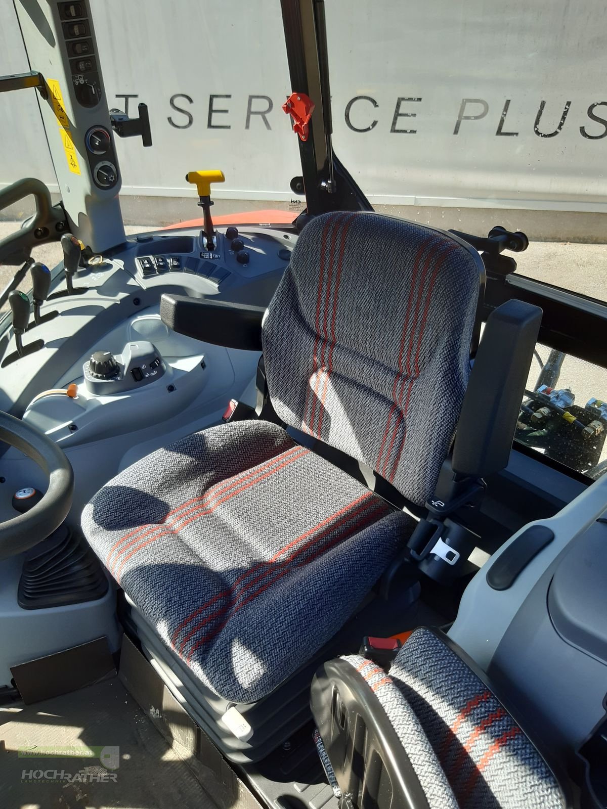 Traktor of the type Steyr 4100 PLUS, Neumaschine in Kronstorf (Picture 20)