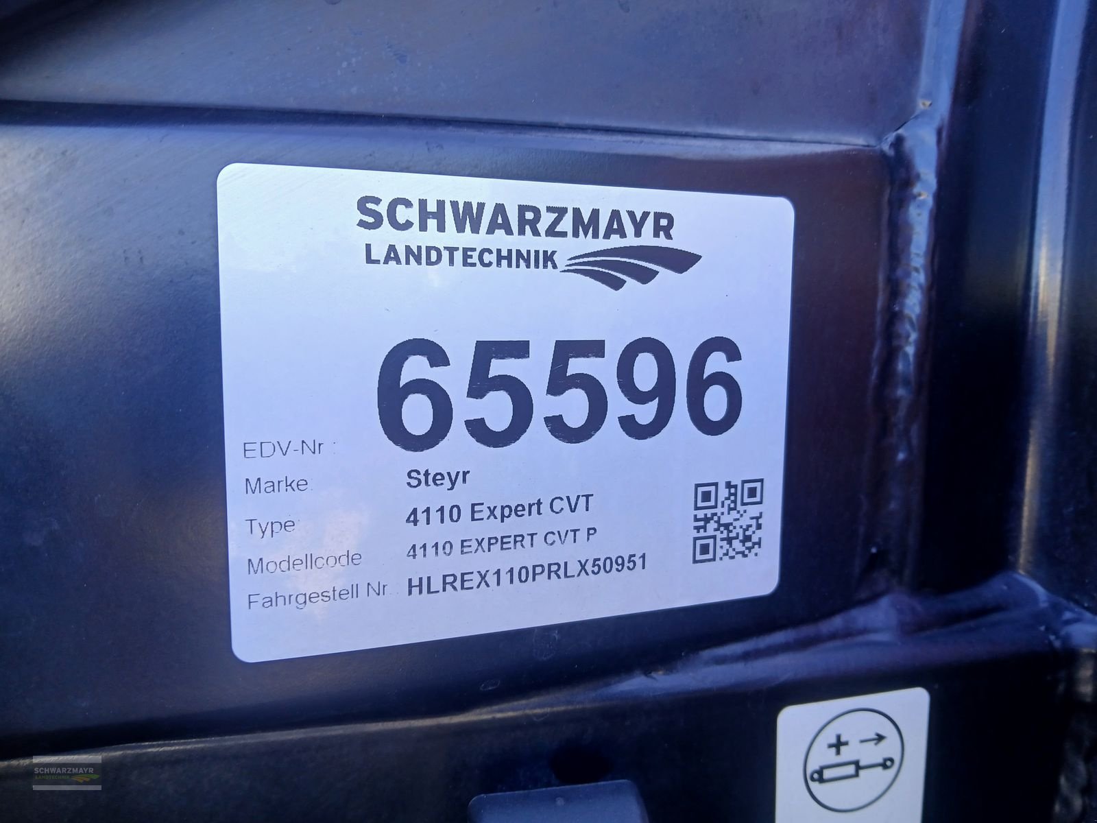 Traktor of the type Steyr 4110 Expert CVT, Vorführmaschine in Aurolzmünster (Picture 18)