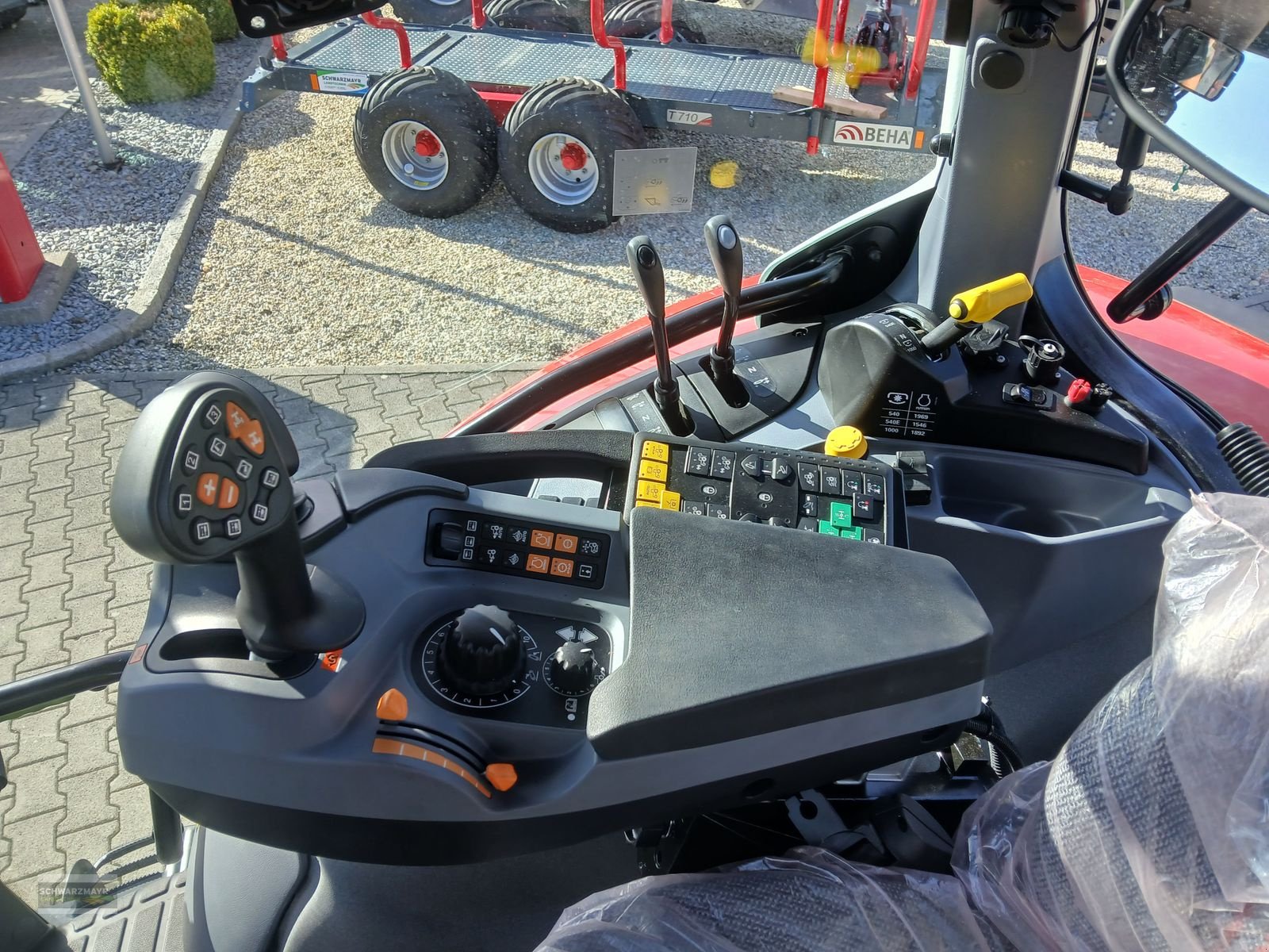 Traktor of the type Steyr 4110 Expert CVT, Vorführmaschine in Aurolzmünster (Picture 14)