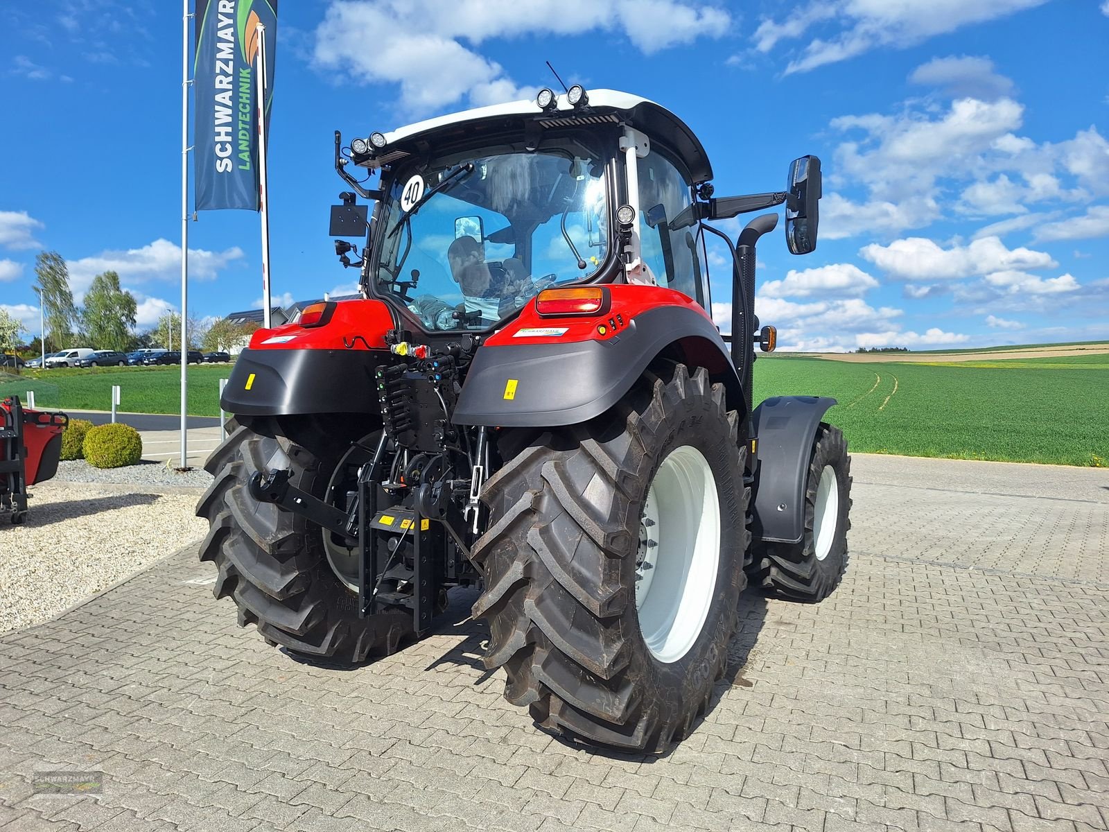 Traktor of the type Steyr 4110 Expert CVT, Neumaschine in Aurolzmünster (Picture 3)