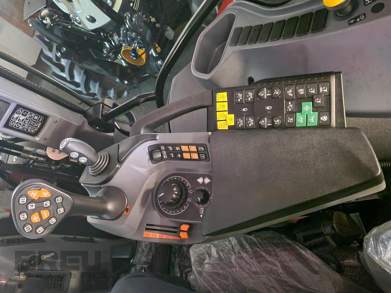 Traktor des Typs Steyr 4110 Expert CVT, Neumaschine in Straubing (Bild 5)