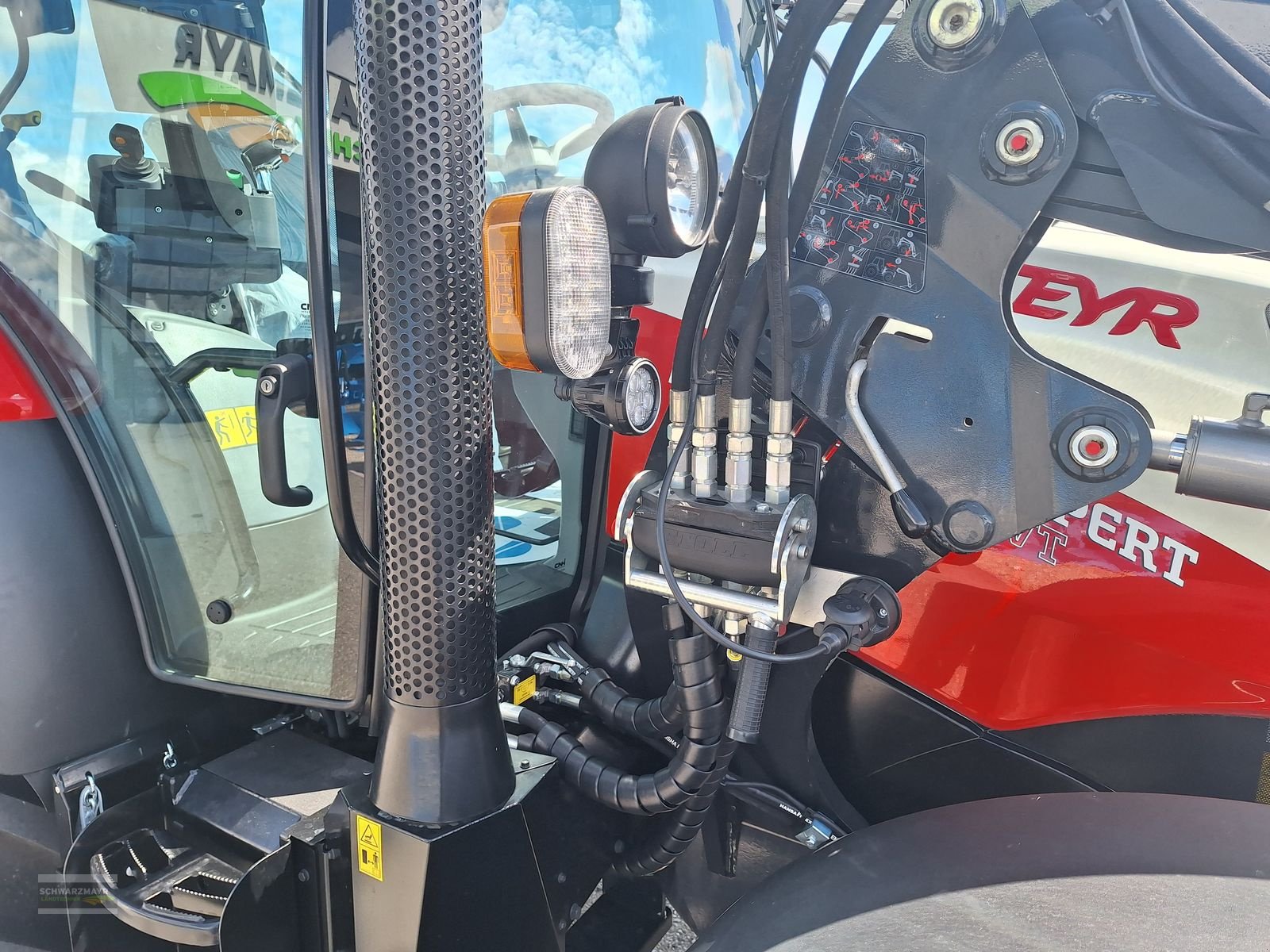 Traktor of the type Steyr 4110 Expert CVT, Mietmaschine in Gampern (Picture 9)