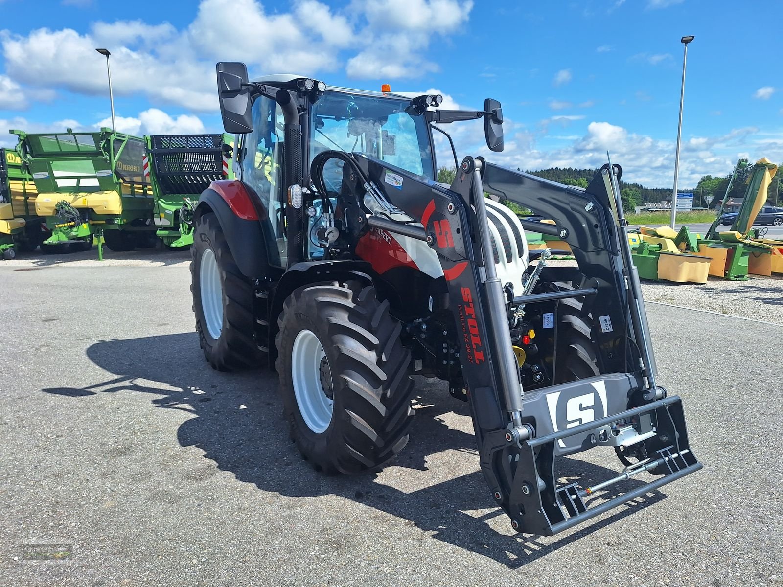 Traktor of the type Steyr 4110 Expert CVT, Mietmaschine in Gampern (Picture 4)