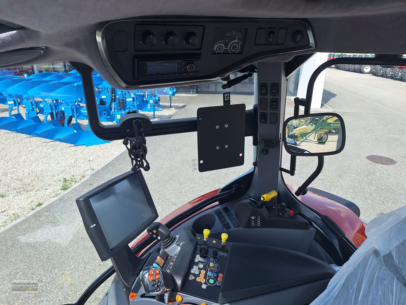 Traktor of the type Steyr 4110 Expert CVT, Mietmaschine in Gampern (Picture 13)