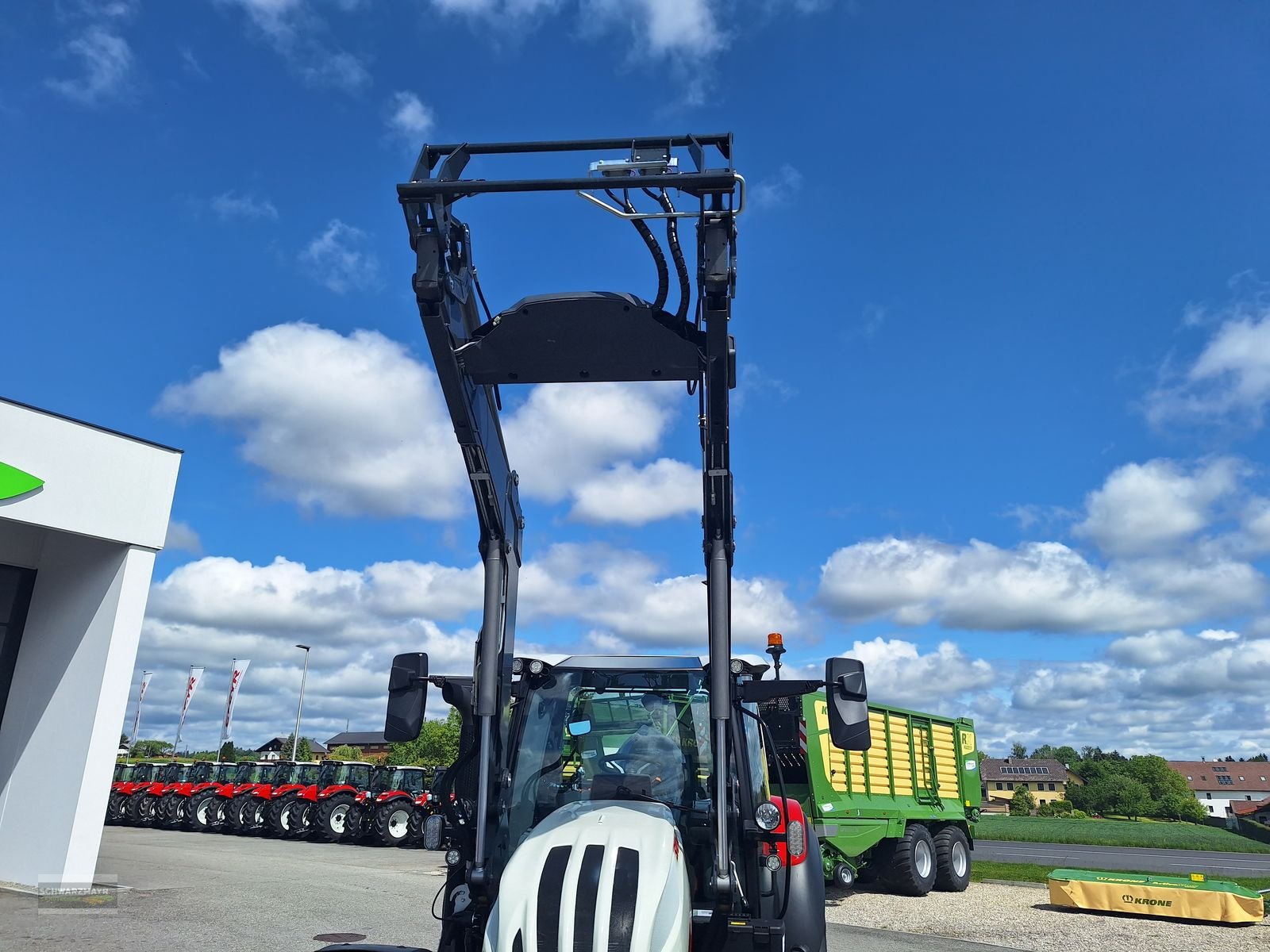 Traktor of the type Steyr 4110 Expert CVT, Mietmaschine in Gampern (Picture 16)