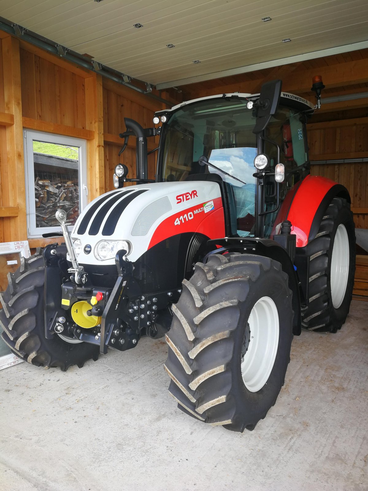 Traktor des Typs Steyr 4110 Multi, Neumaschine in Golling-Scheffau (Bild 1)