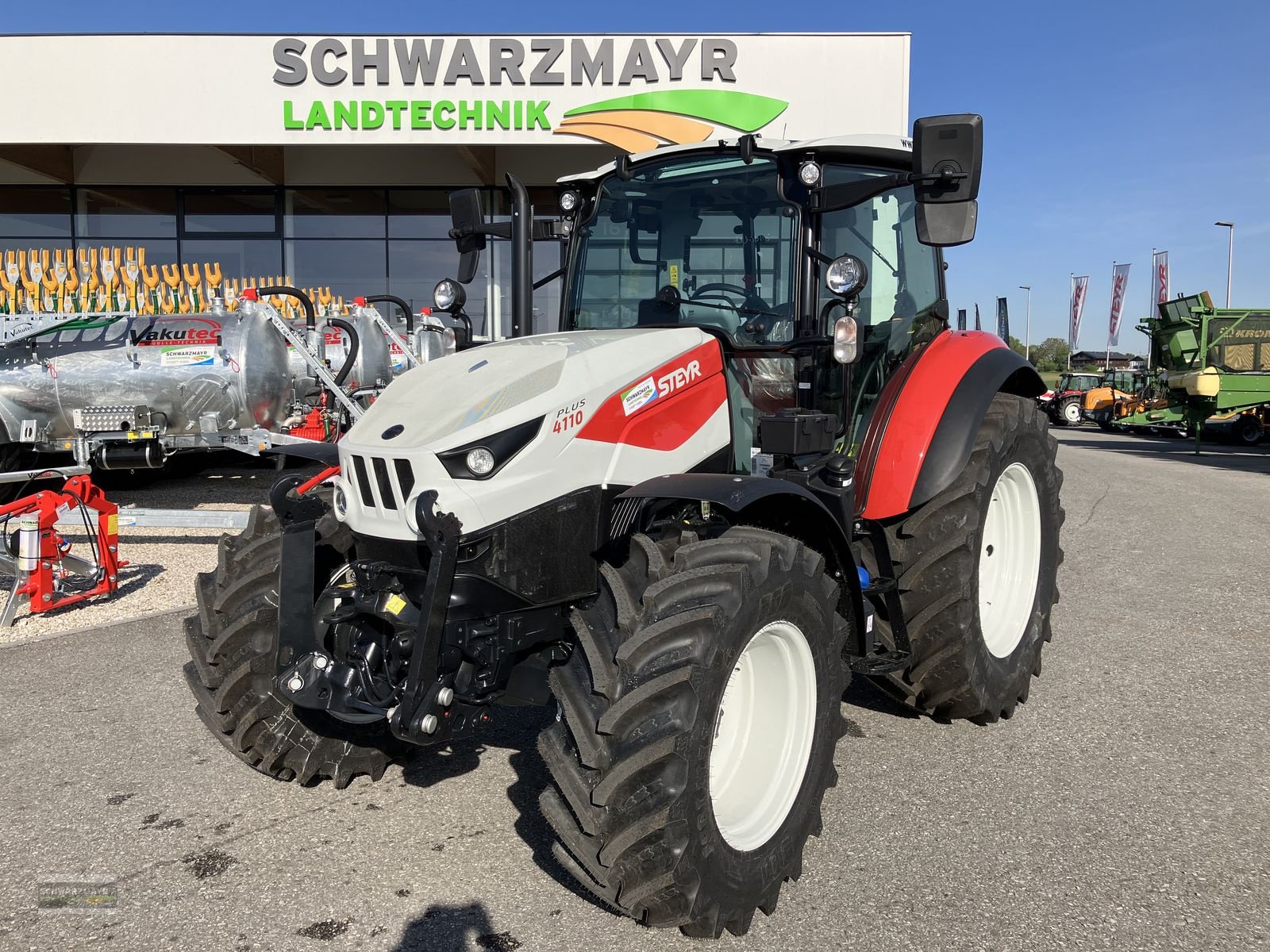 Traktor des Typs Steyr 4110 Plus 1.0, Neumaschine in Aurolzmünster (Bild 1)