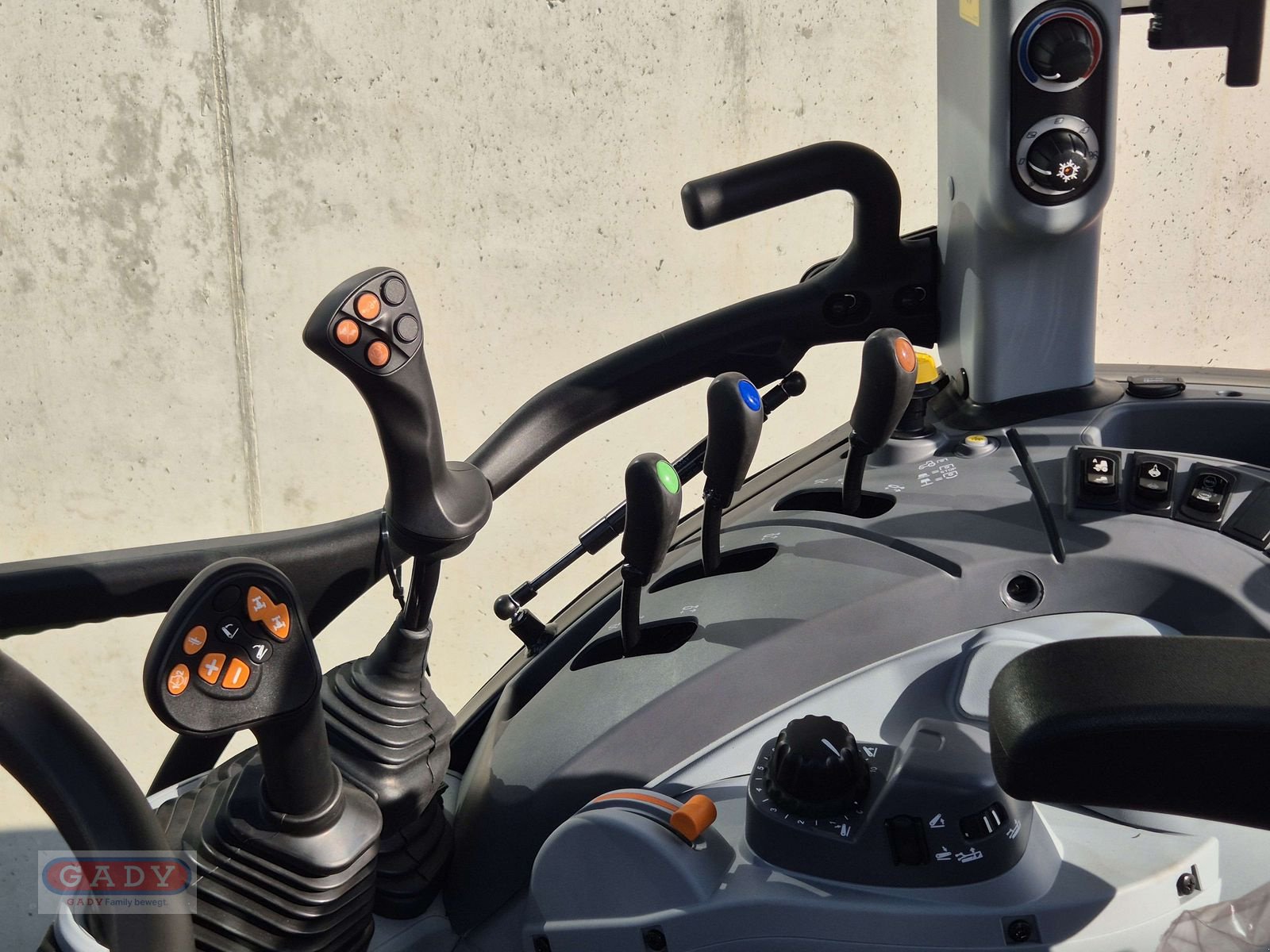 Traktor типа Steyr 4110 PLUS, Neumaschine в Lebring (Фотография 8)