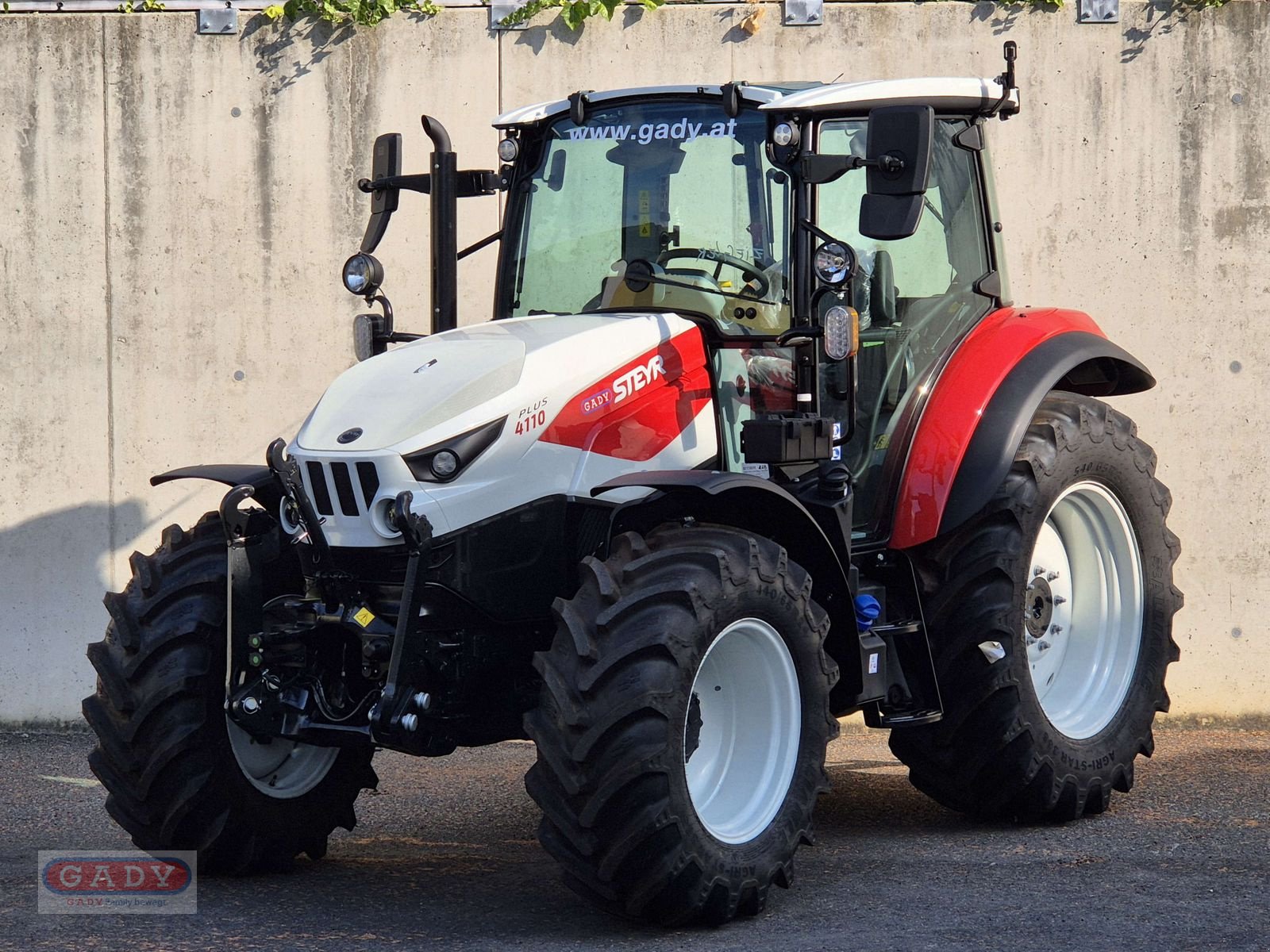 Traktor типа Steyr 4110 PLUS, Neumaschine в Lebring (Фотография 1)