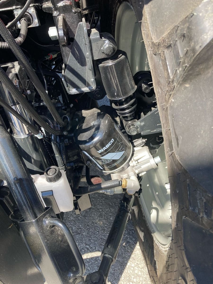 Traktor des Typs Steyr 4110 PLUS, Neumaschine in Schlitters (Bild 13)