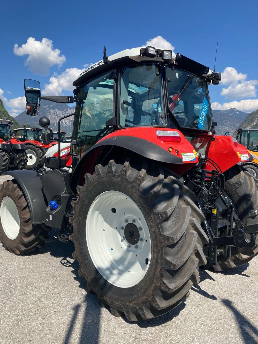 Traktor des Typs Steyr 4110 PLUS, Neumaschine in Schlitters (Bild 4)