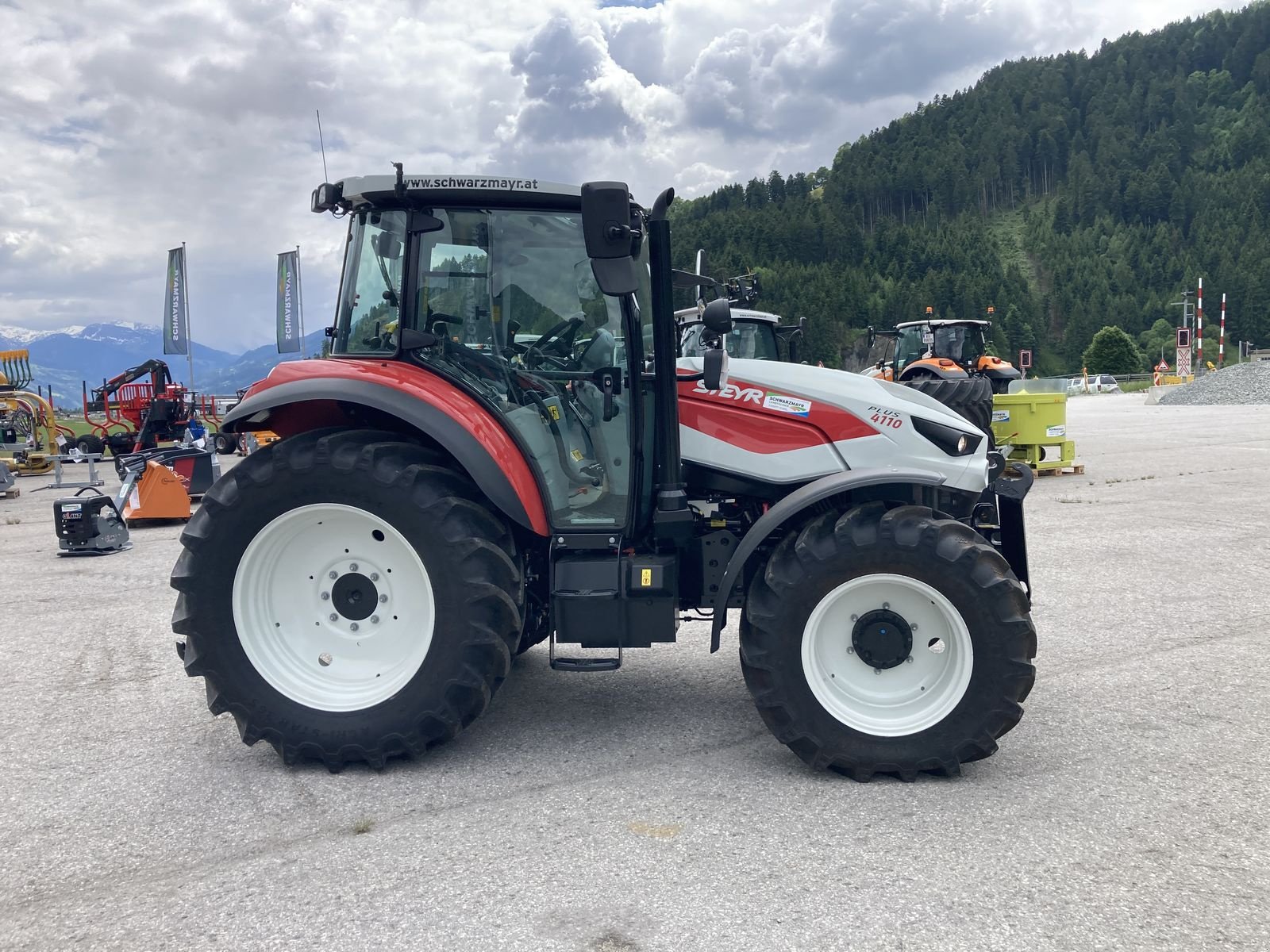 Traktor типа Steyr 4110 PLUS, Neumaschine в Schlitters (Фотография 4)