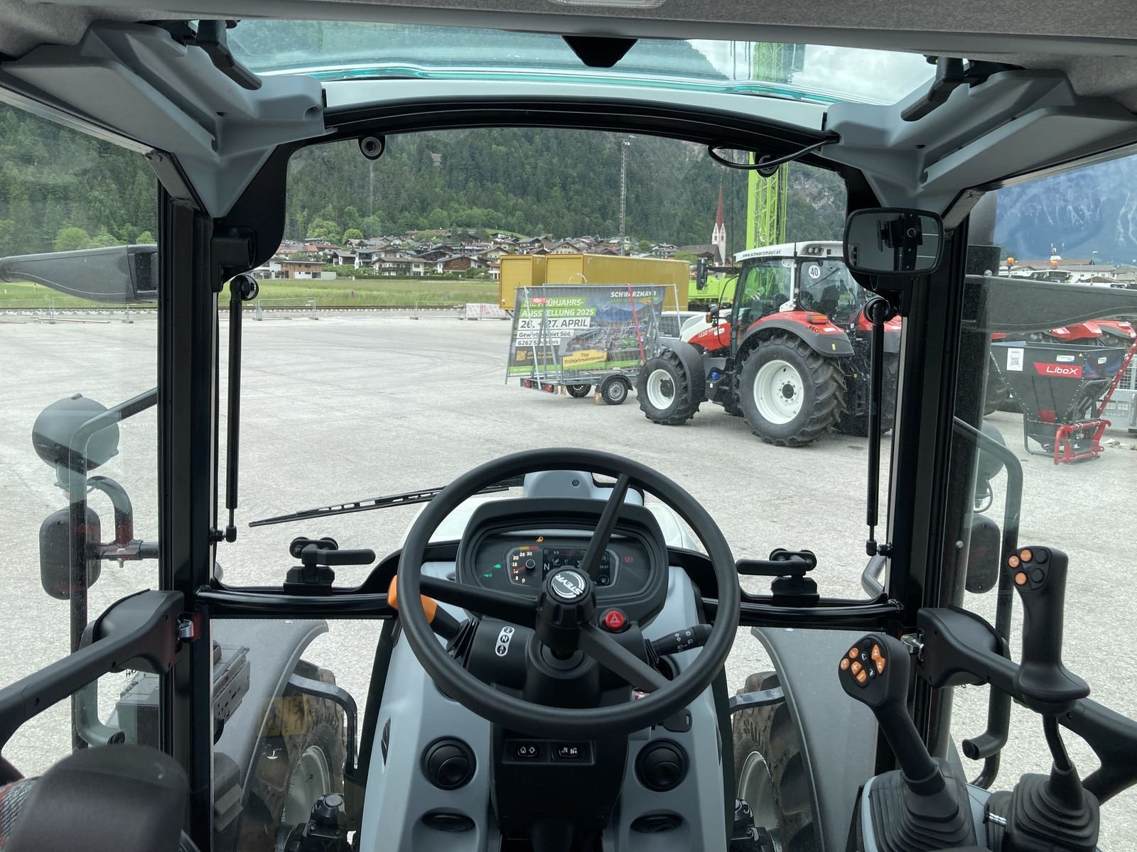 Traktor типа Steyr 4110 PLUS, Neumaschine в Schlitters (Фотография 16)