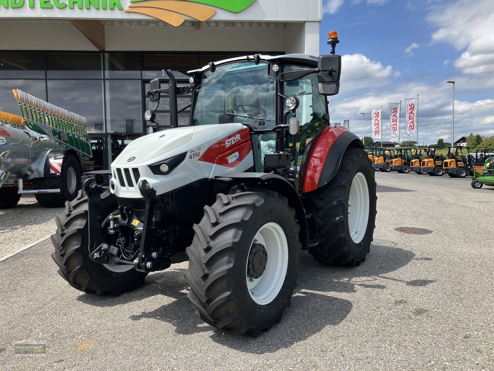 Traktor van het type Steyr 4110 PLUS, Vorführmaschine in Gampern (Foto 3)