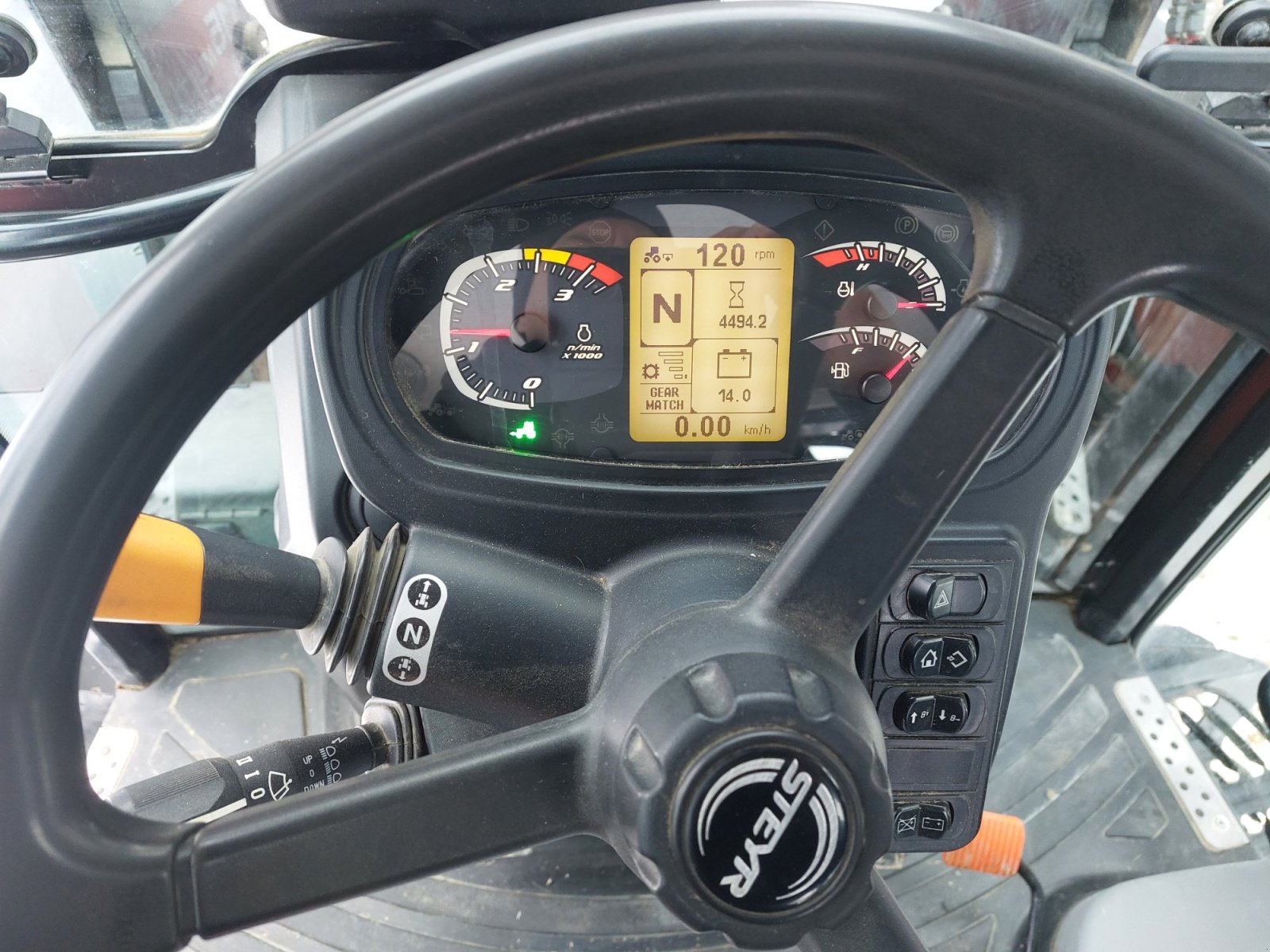 Traktor типа Steyr 4115 Multi, Gebrauchtmaschine в Tacherting (Фотография 15)