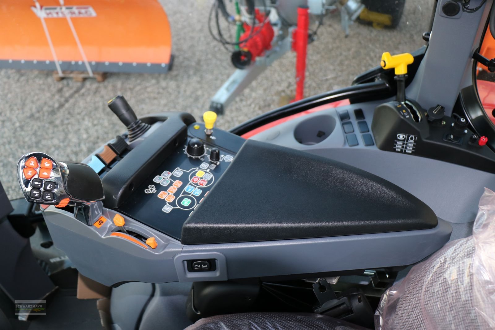 Traktor des Typs Steyr 4115 Profi CVT, Neumaschine in Aurolzmünster (Bild 7)