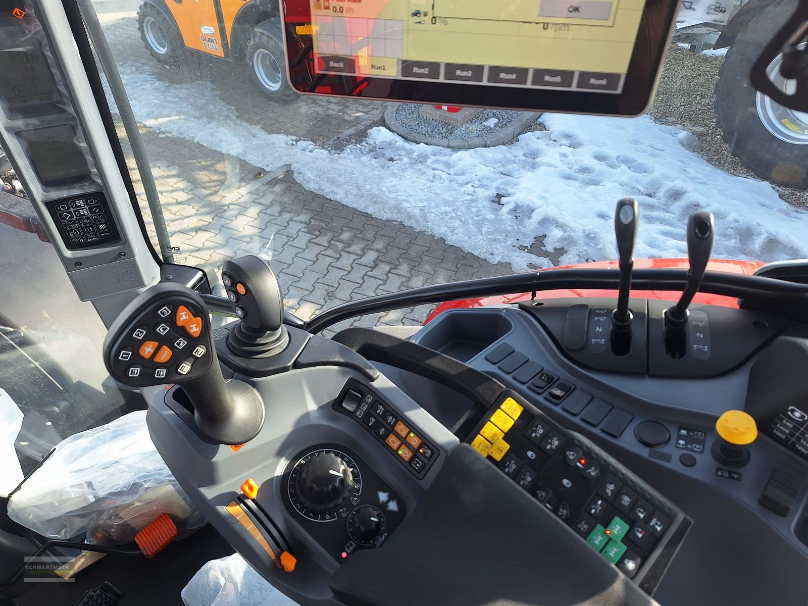 Traktor van het type Steyr 4120 Expert CVT, Neumaschine in Aurolzmünster (Foto 24)