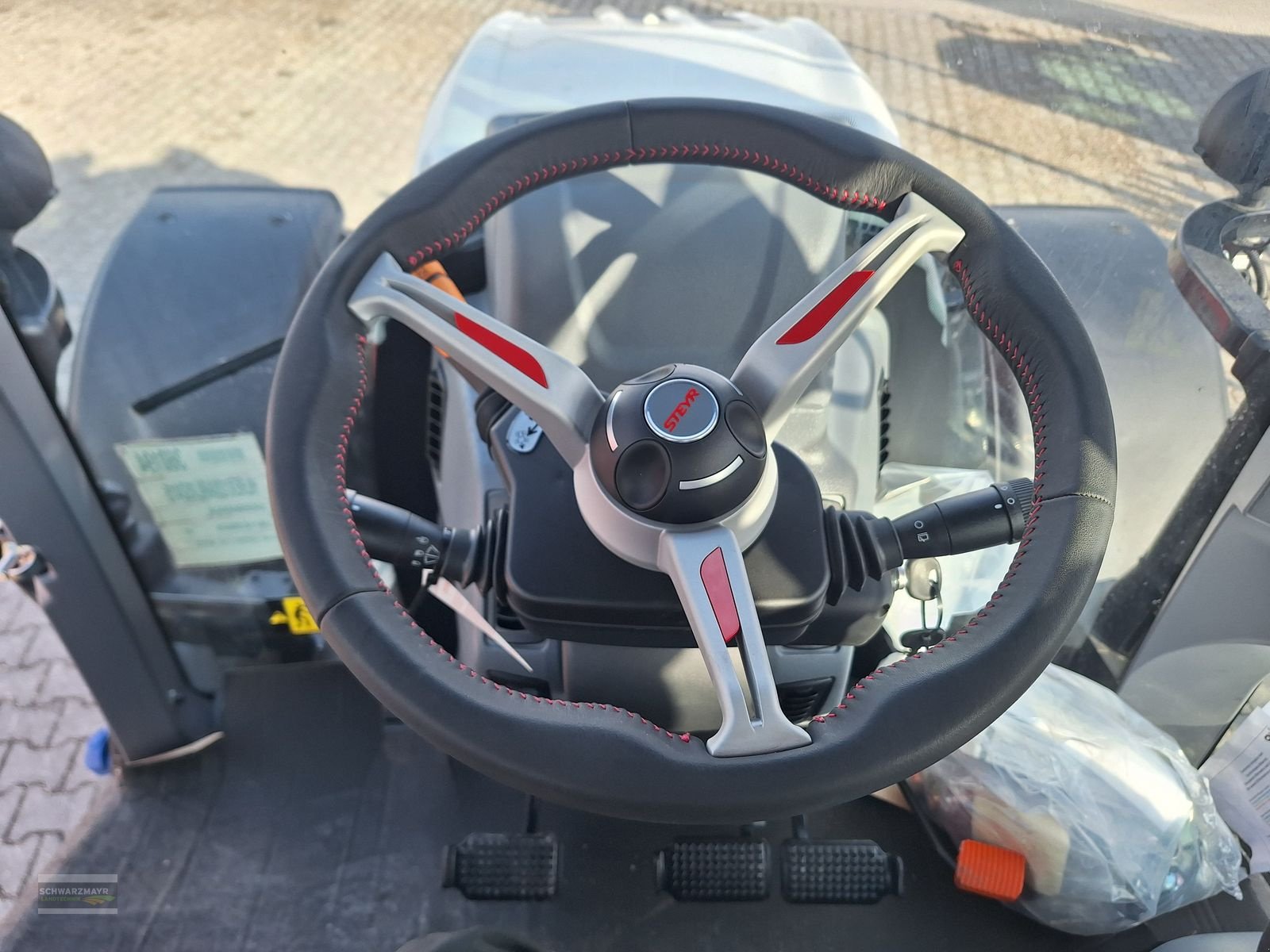 Traktor van het type Steyr 4120 Expert CVT, Neumaschine in Aurolzmünster (Foto 26)