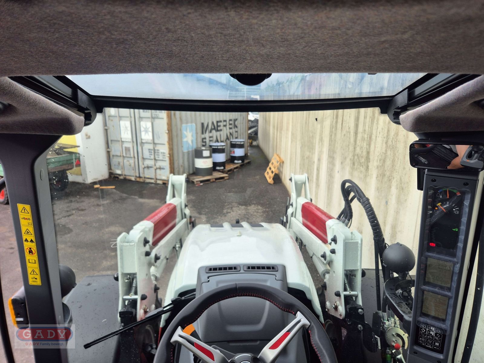 Traktor of the type Steyr 4120 Expert CVT, Neumaschine in Lebring (Picture 12)