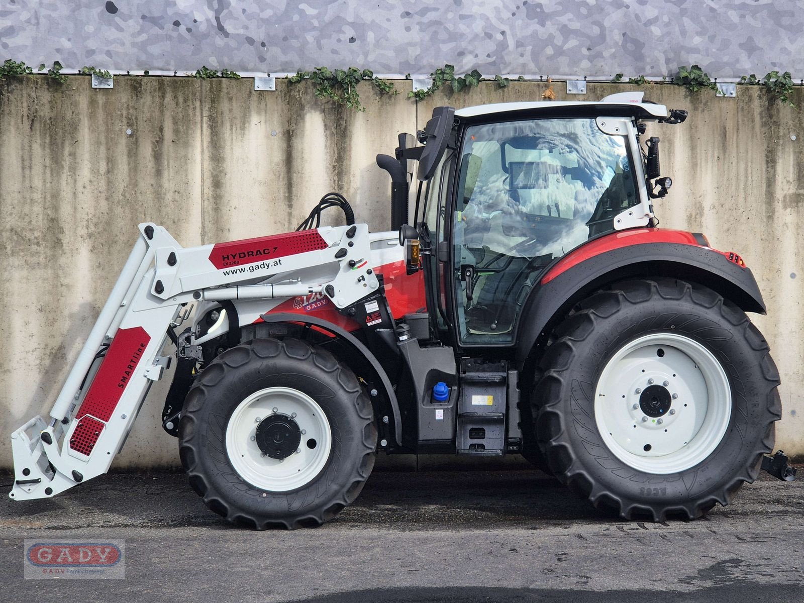 Traktor of the type Steyr 4120 Expert CVT, Neumaschine in Lebring (Picture 13)