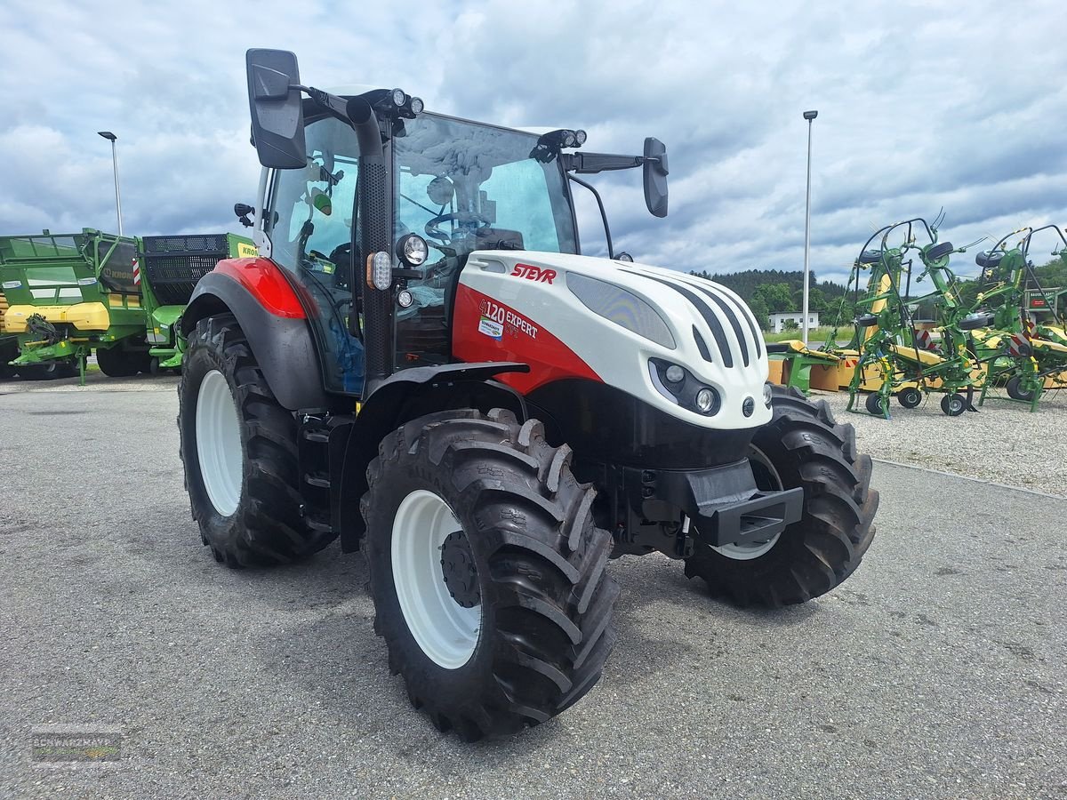 Traktor des Typs Steyr 4120 Expert CVT, Vorführmaschine in Gampern (Bild 3)