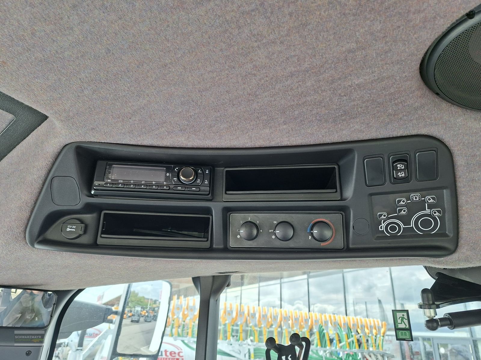 Traktor des Typs Steyr 4120 Expert CVT, Neumaschine in Gampern (Bild 15)