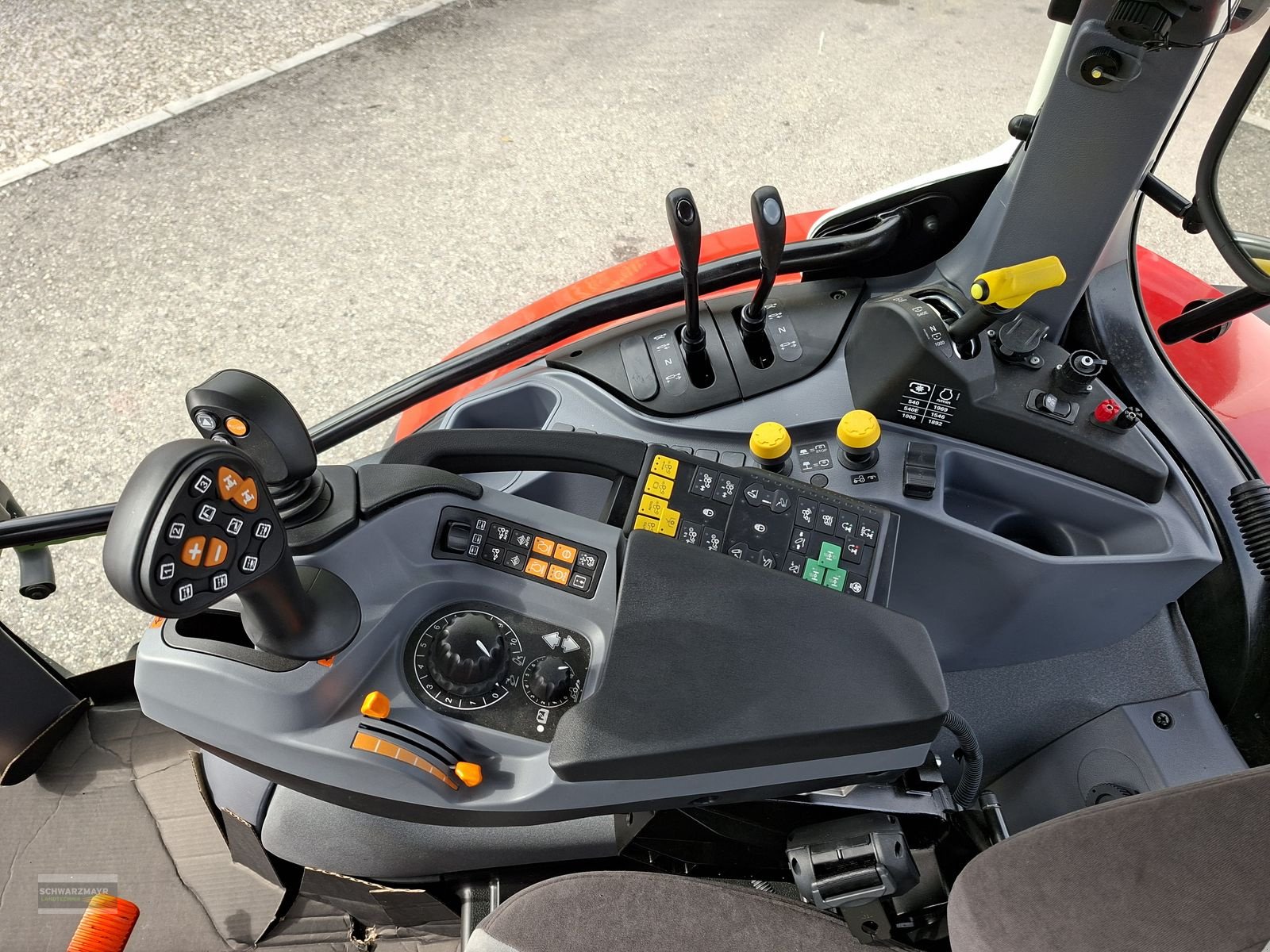 Traktor des Typs Steyr 4120 Expert CVT, Neumaschine in Gampern (Bild 12)