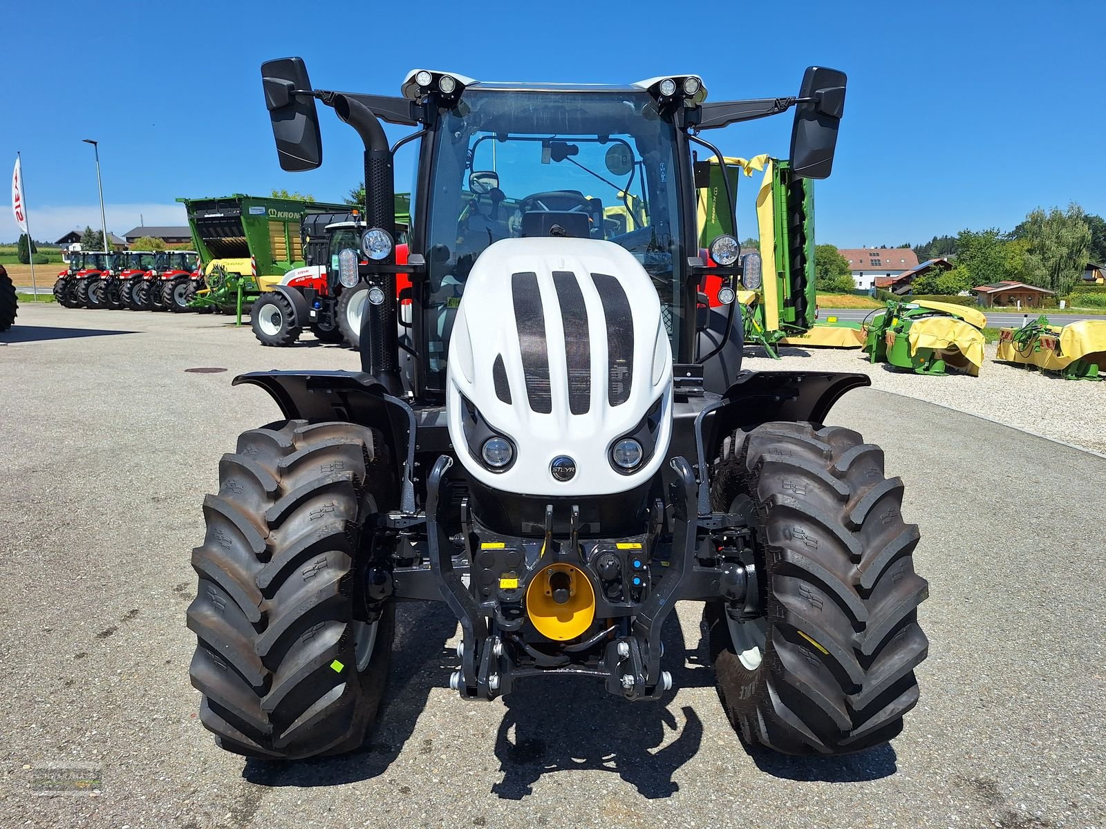 Traktor of the type Steyr 4120 Expert CVT, Neumaschine in Gampern (Picture 7)