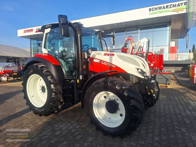 Traktor des Typs Steyr 4120 Expert, Neumaschine in Aurolzmünster (Bild 1)