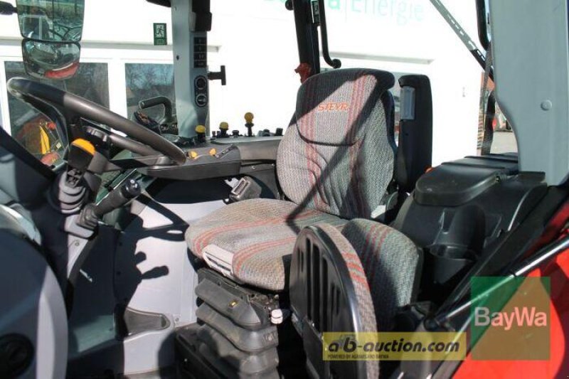 Traktor du type Steyr 4120 MULTI, Neumaschine en Straubing (Photo 12)