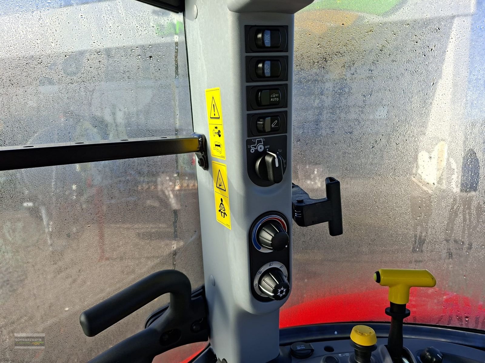 Traktor des Typs Steyr 4120 PLUS, Neumaschine in Gampern (Bild 20)