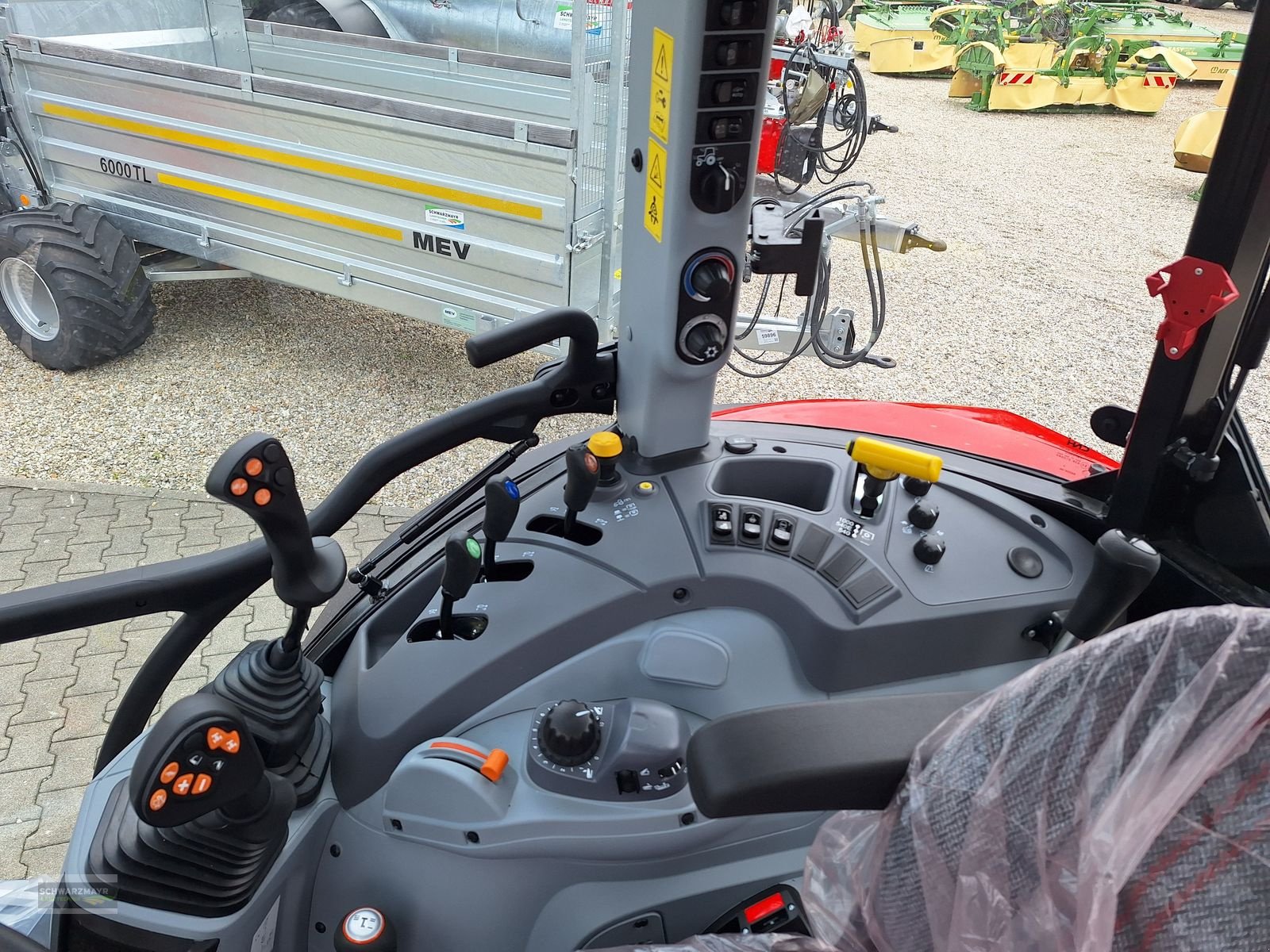 Traktor van het type Steyr 4120 PLUS, Neumaschine in Gampern (Foto 20)