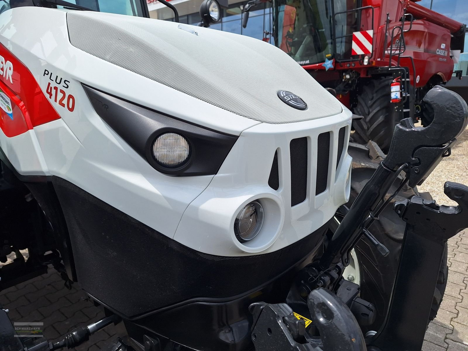 Traktor van het type Steyr 4120 PLUS, Neumaschine in Gampern (Foto 14)
