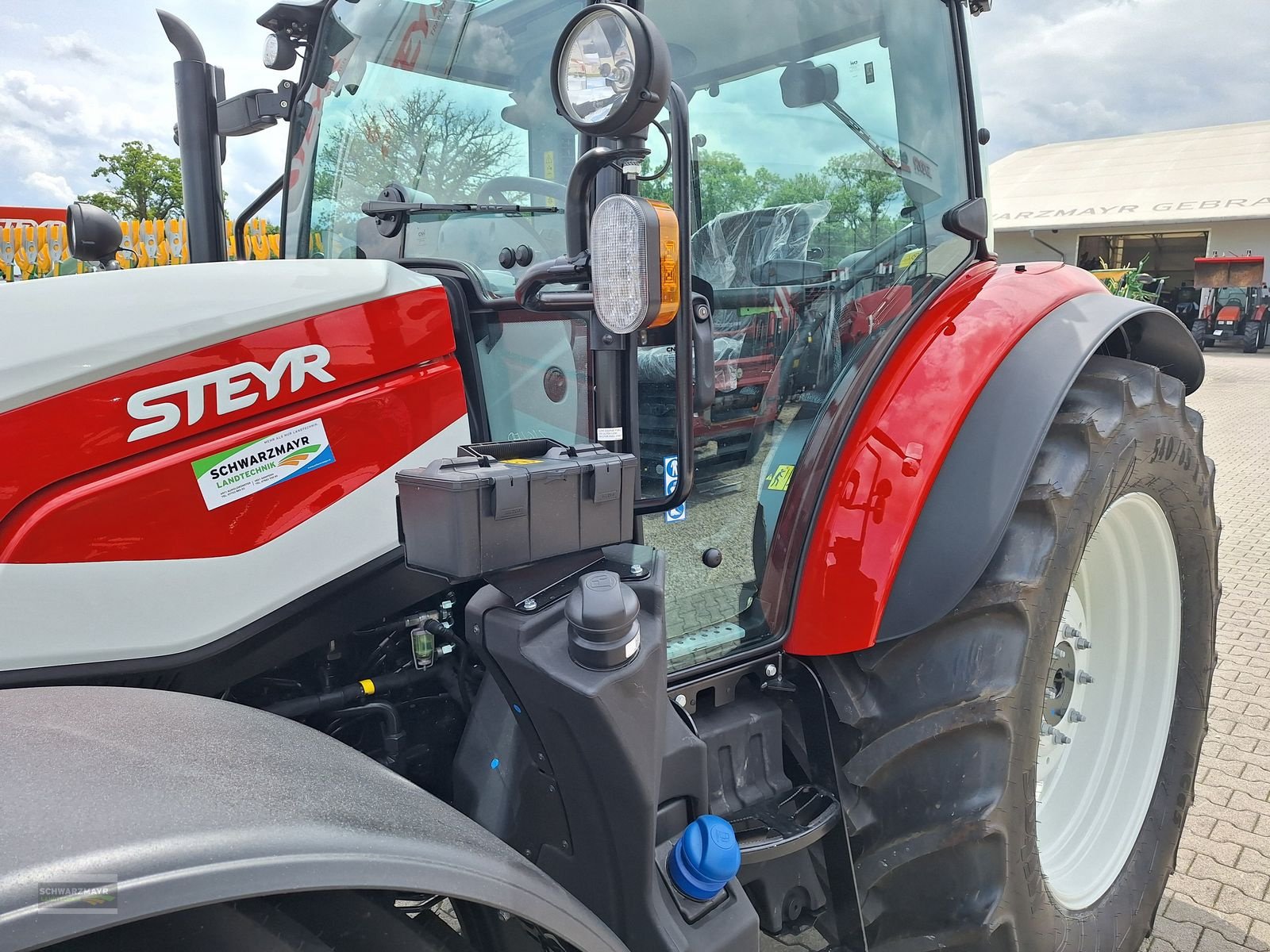 Traktor van het type Steyr 4120 PLUS, Neumaschine in Gampern (Foto 16)