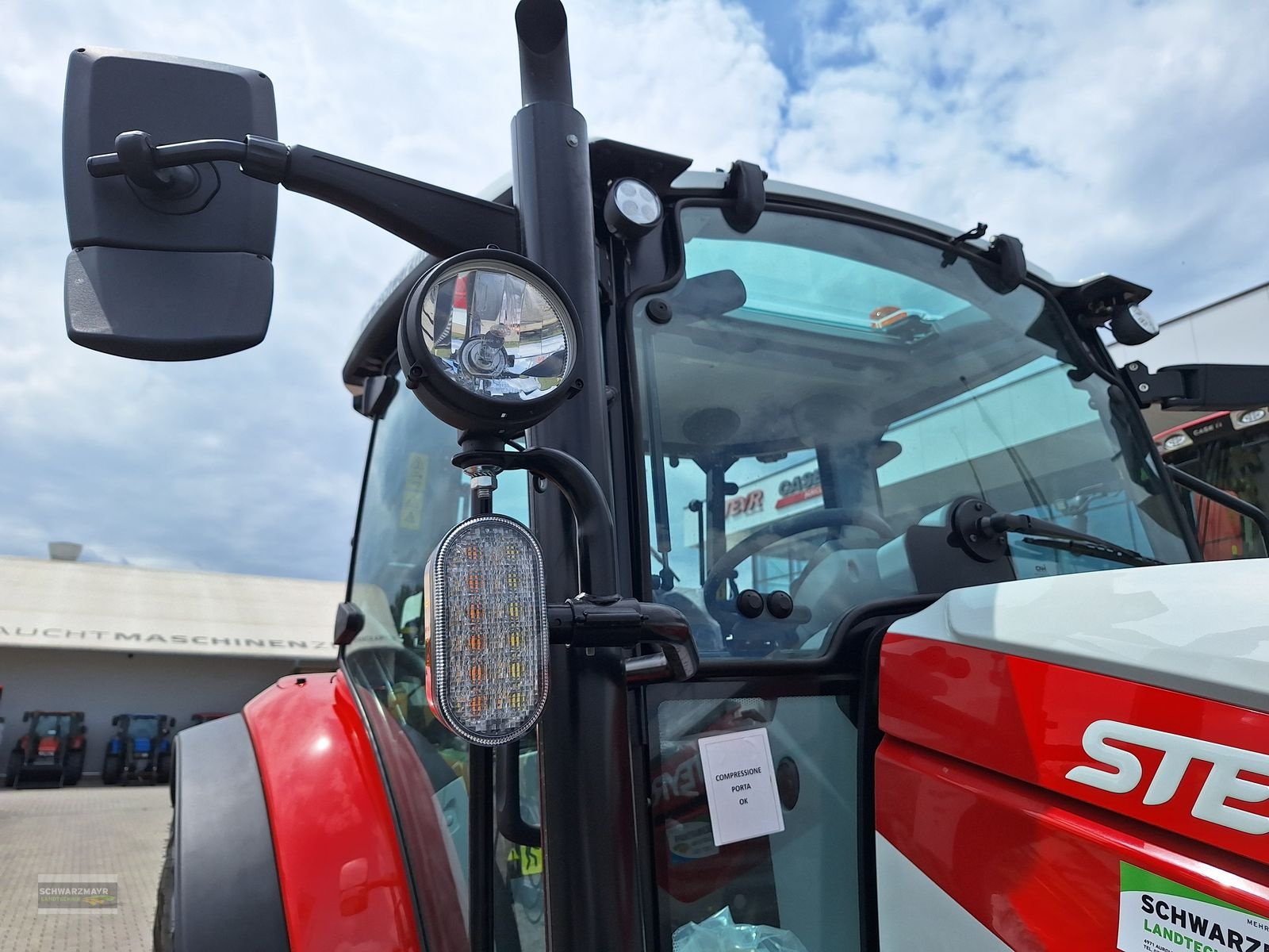 Traktor van het type Steyr 4120 PLUS, Neumaschine in Gampern (Foto 13)