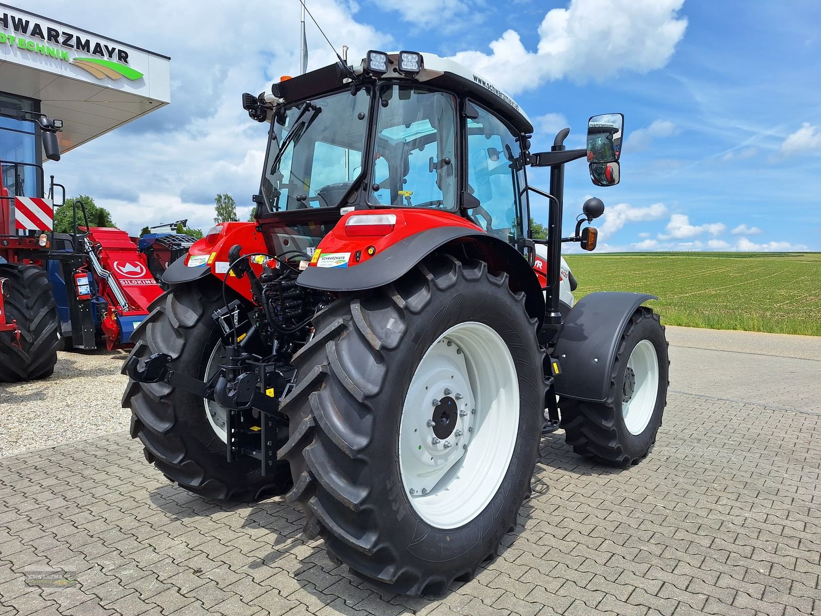 Traktor van het type Steyr 4120 PLUS, Neumaschine in Gampern (Foto 5)