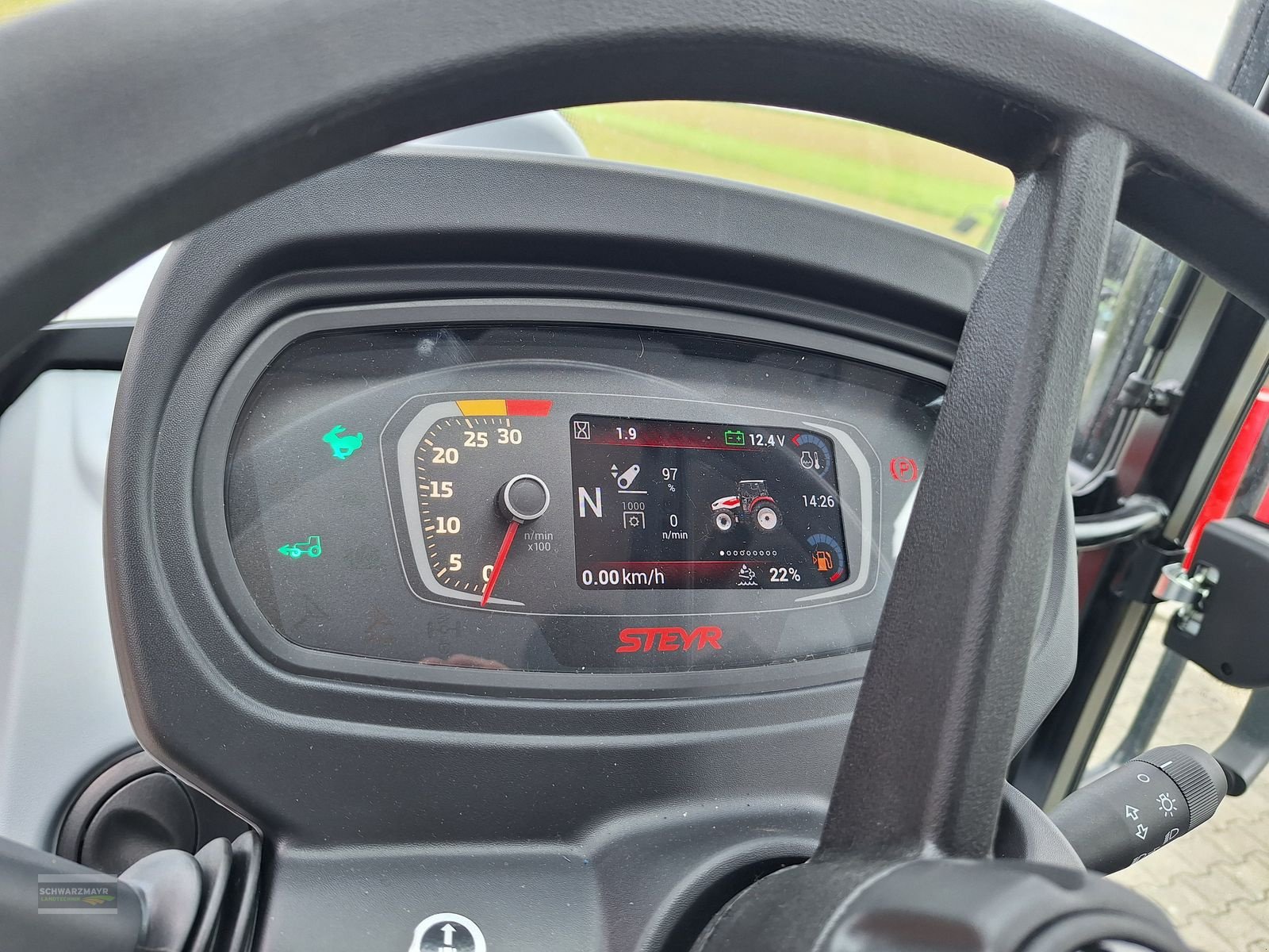 Traktor van het type Steyr 4120 PLUS, Neumaschine in Gampern (Foto 24)