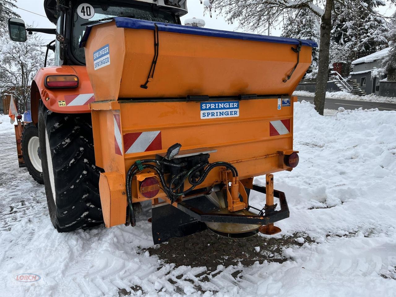 Traktor des Typs Steyr 4120 Profi mit Schneepflug und Salzstreuer, Gebrauchtmaschine in Trochtelfingen (Bild 4)