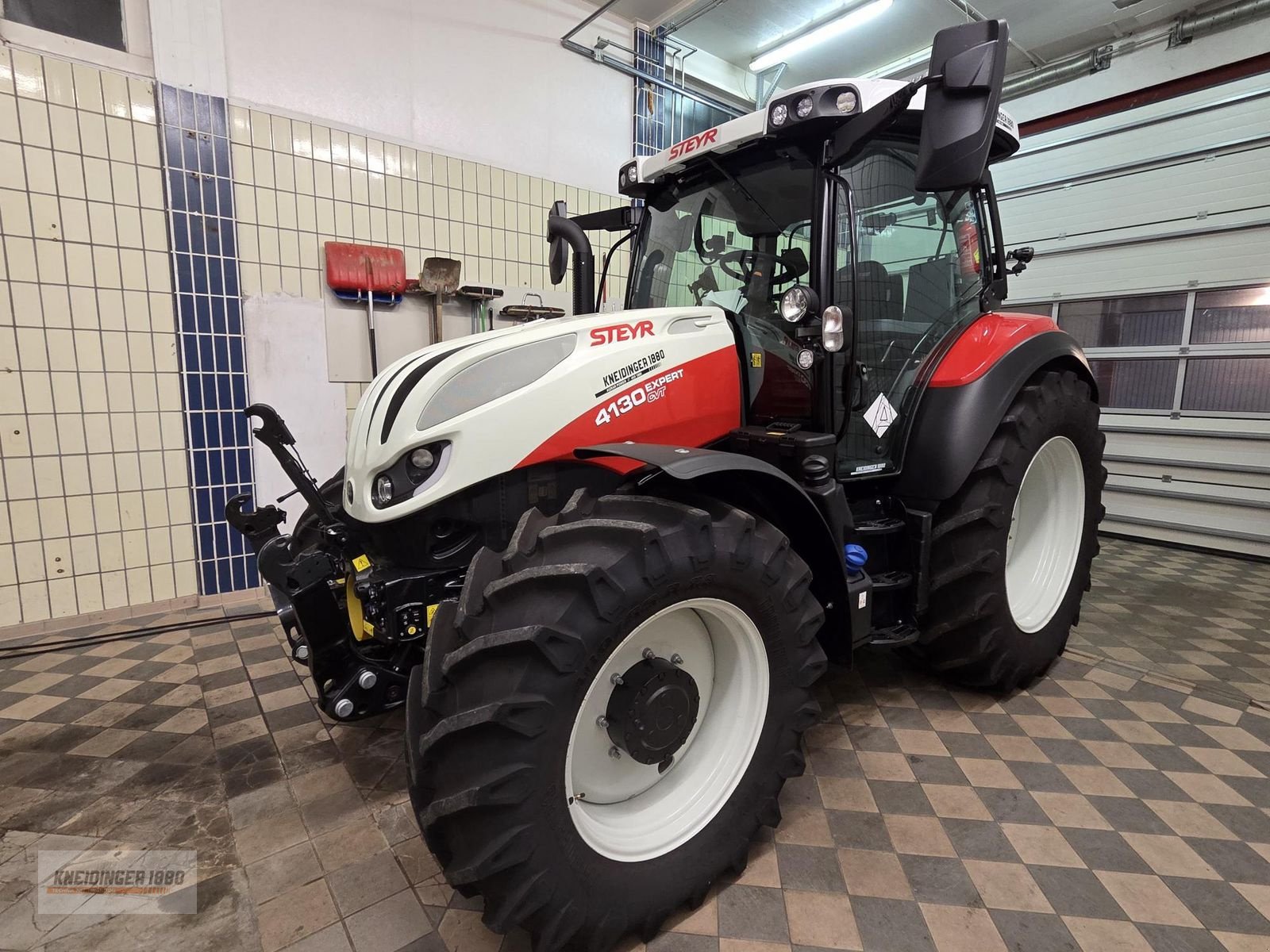 Traktor типа Steyr 4130 Expert CVT, Gebrauchtmaschine в Altenfelden (Фотография 1)
