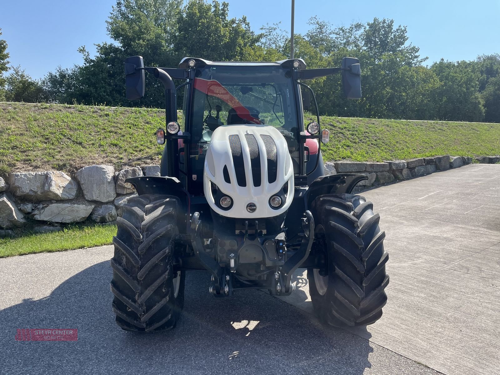 Traktor des Typs Steyr 4130 Expert CVT, Gebrauchtmaschine in St. Pölten (Bild 2)